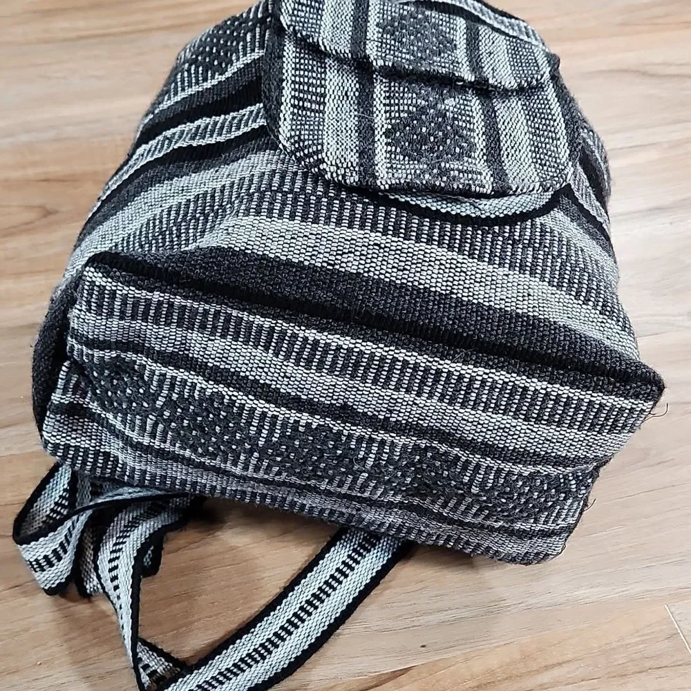 EUC Blk/Gray Striped Blanket Drawstring Backpack